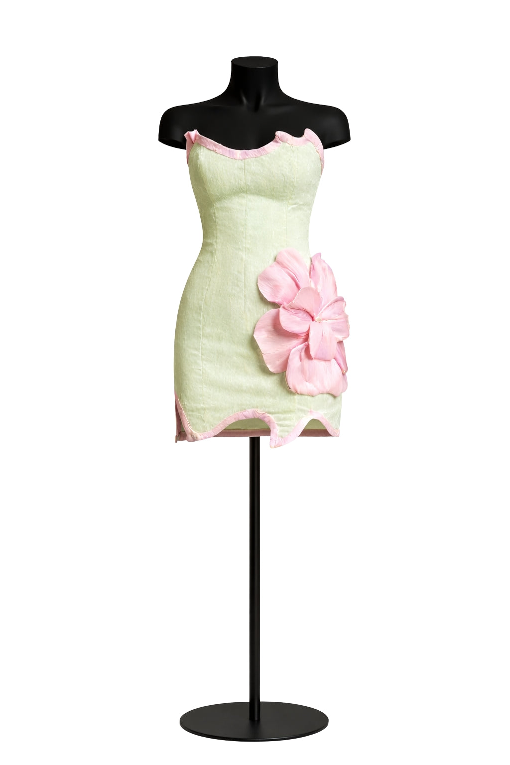 Rochie Mini Elegantă Pastel cu Aplicatie Florală – Design Unicat